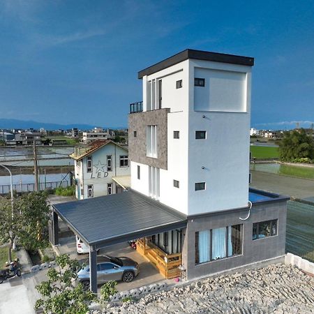 Love米渡假會館 Wujie Esterno foto